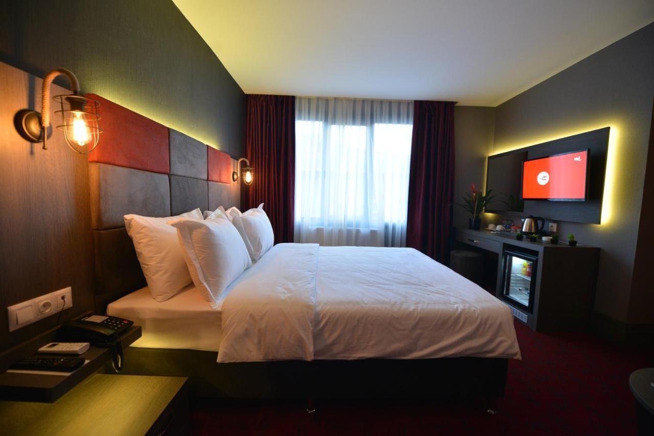 A11 hotel. Gorur Hotel 3 Стамбул. Galapera Hotel Istanbul. Hotel.